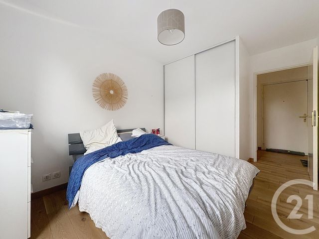 Appartement F3 à vendre - 3 pièces - 60.74 m2 - MONTEREAU FAULT YONNE - 77 - ILE-DE-FRANCE - Century 21 Martinot Immobilier