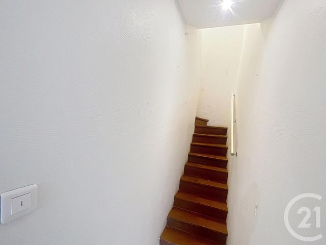 Afficher la photo en grand immeuble à vendre - 78.94 m2 - MONTEREAU FAULT YONNE - 77 - ILE-DE-FRANCE - Century 21 Martinot Immobilier