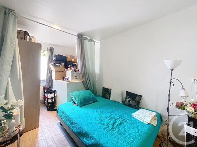 Afficher la photo en grand immeuble à vendre - 78.94 m2 - MONTEREAU FAULT YONNE - 77 - ILE-DE-FRANCE - Century 21 Martinot Immobilier