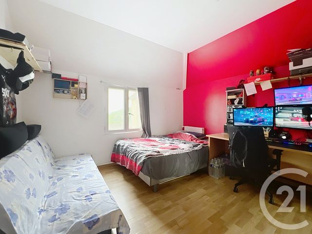 Afficher la photo en grand maison à vendre - 5 pièces - 115.0 m2 - MONTEREAU FAULT YONNE - 77 - ILE-DE-FRANCE - Century 21 Martinot Immobilier