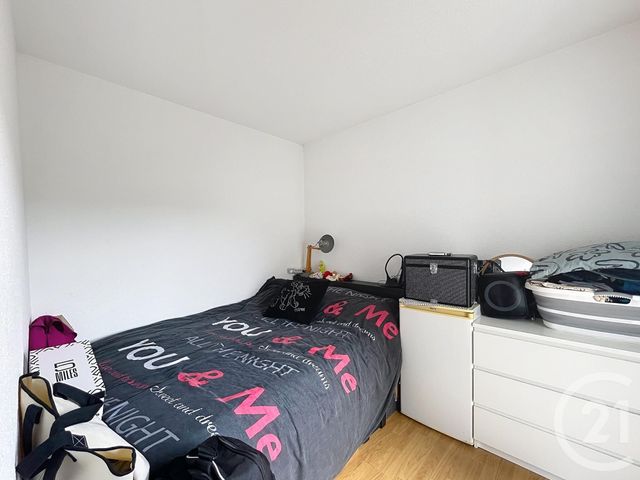 Appartement F2 bis à vendre - 3 pièces - 51.88 m2 - MONTEREAU FAULT YONNE - 77 - ILE-DE-FRANCE - Century 21 Martinot Immobilier