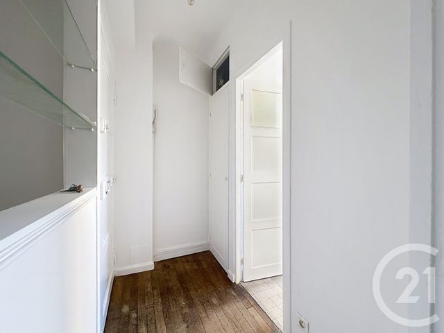 Afficher la photo en grand Appartement F3 à vendre - 3 pièces - 67.3 m2 - MONTEREAU FAULT YONNE - 77 - ILE-DE-FRANCE - Century 21 Martinot Immobilier