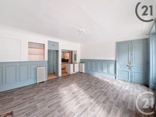 Appartement F2 à vendre - 2 pièces - 50.7 m2 - MONTEREAU FAULT YONNE - 77 - ILE-DE-FRANCE - Century 21 Martinot Immobilier