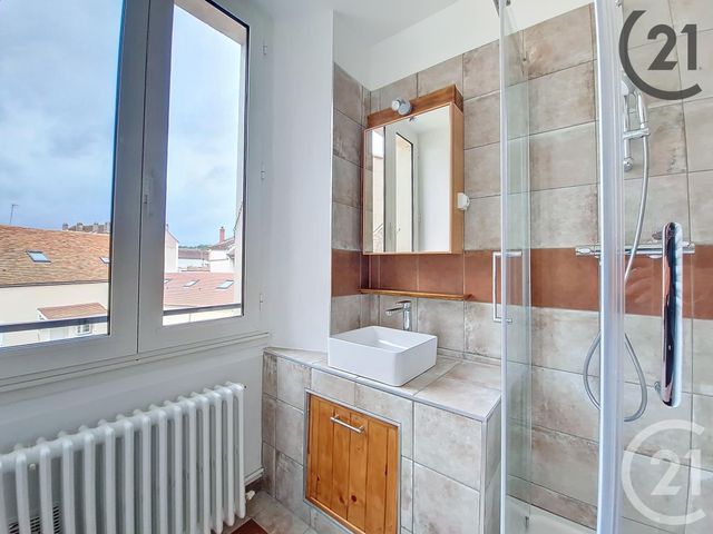 Appartement F2 à vendre - 2 pièces - 50.7 m2 - MONTEREAU FAULT YONNE - 77 - ILE-DE-FRANCE - Century 21 Martinot Immobilier