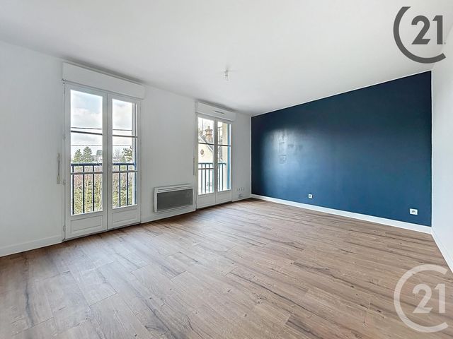 Appartement F2 à louer - 2 pièces - 39.0 m2 - MONTEREAU FAULT YONNE - 77 - ILE-DE-FRANCE - Century 21 Martinot Immobilier