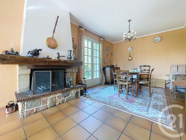 Afficher la photo en grand maison à vendre - 7 pièces - 150.0 m2 - ST GERMAIN LAVAL - 77 - ILE-DE-FRANCE - Century 21 Martinot Immobilier