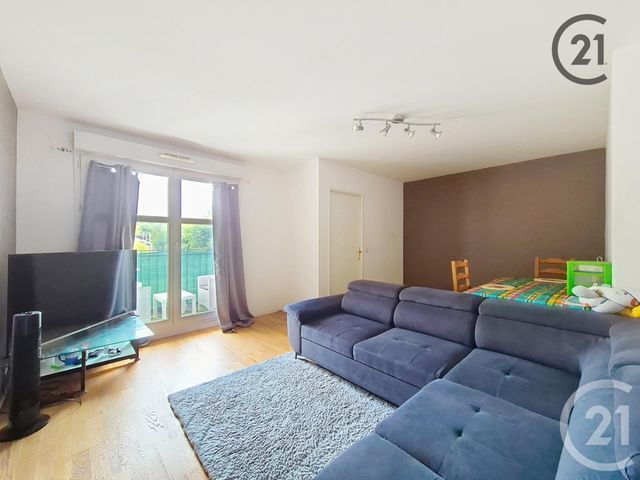Appartement T2 à louer - 2 pièces - 44.5 m2 - MONTEREAU FAULT YONNE - 77 - ILE-DE-FRANCE - Century 21 Martinot Immobilier