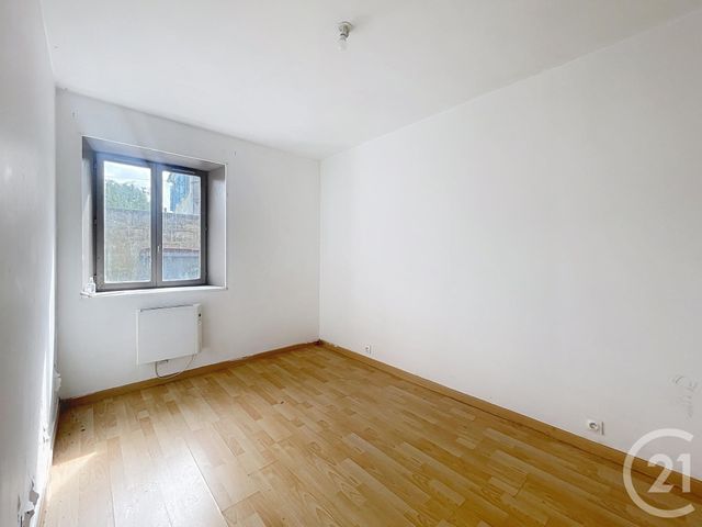 Appartement F2 bis à vendre - 3 pièces - 54.27 m2 - MONTEREAU FAULT YONNE - 77 - ILE-DE-FRANCE - Century 21 Martinot Immobilier