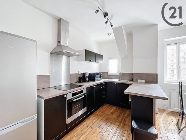 Appartement F3 à louer - 3 pièces - 56.6 m2 - MONTEREAU FAULT YONNE - 77 - ILE-DE-FRANCE - Century 21 Martinot Immobilier