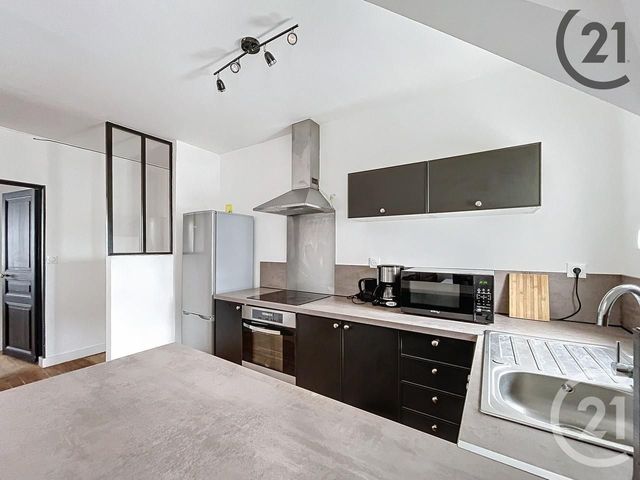 Appartement F3 à louer - 3 pièces - 56.6 m2 - MONTEREAU FAULT YONNE - 77 - ILE-DE-FRANCE - Century 21 Martinot Immobilier