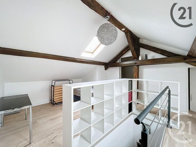 Appartement F3 à louer - 3 pièces - 56.6 m2 - MONTEREAU FAULT YONNE - 77 - ILE-DE-FRANCE - Century 21 Martinot Immobilier