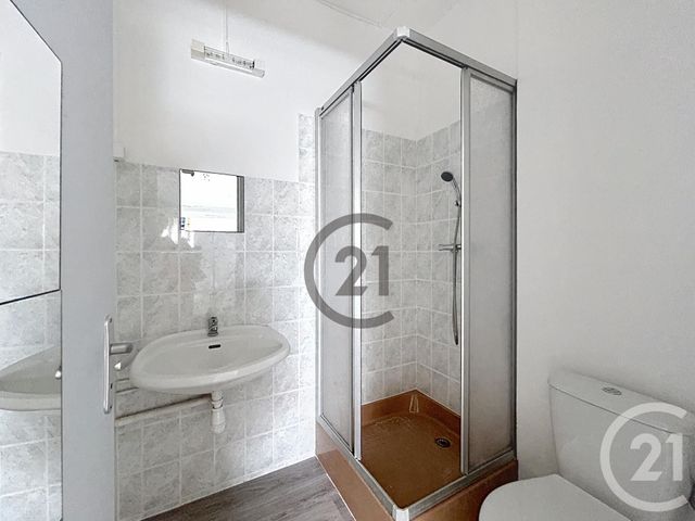 Appartement F1 à louer - 1 pièce - 18.0 m2 - MONTEREAU FAULT YONNE - 77 - ILE-DE-FRANCE - Century 21 Martinot Immobilier