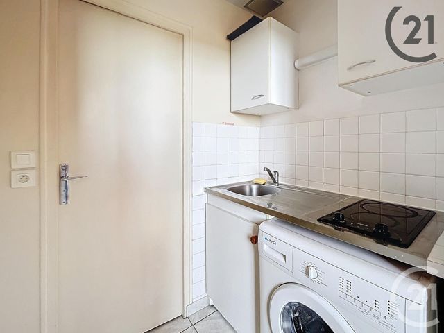 Appartement à louer - 2 pièces - 32.0 m2 - LA GRANDE PAROISSE - 77 - ILE-DE-FRANCE - Century 21 Martinot Immobilier