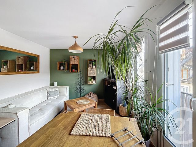 Appartement F2 à vendre - 2 pièces - 34.84 m2 - MONTEREAU FAULT YONNE - 77 - ILE-DE-FRANCE - Century 21 Martinot Immobilier