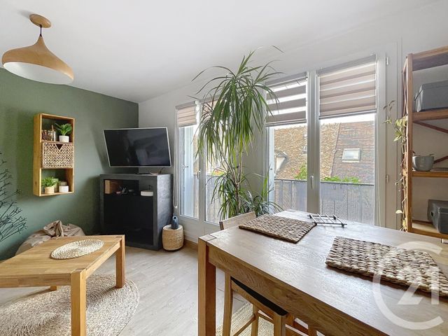 Appartement F2 à vendre - 2 pièces - 34.84 m2 - MONTEREAU FAULT YONNE - 77 - ILE-DE-FRANCE - Century 21 Martinot Immobilier