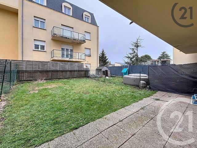 Afficher la photo en grand Appartement à louer - 2 pièces - 44.0 m2 - MONTEREAU FAULT YONNE - 77 - ILE-DE-FRANCE - Century 21 Martinot Immobilier