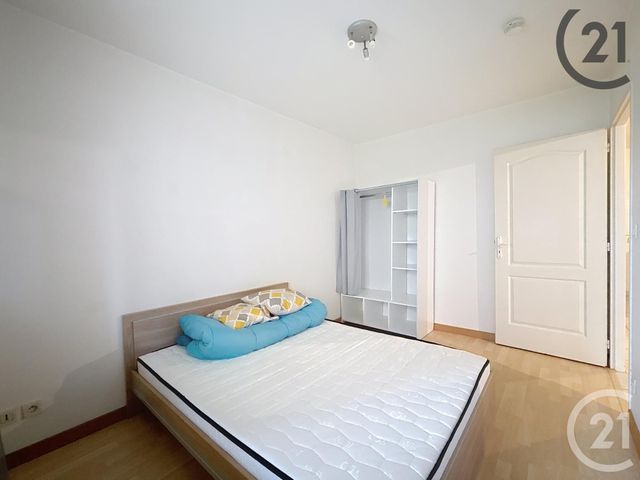 Afficher la photo en grand Appartement à louer - 2 pièces - 44.0 m2 - MONTEREAU FAULT YONNE - 77 - ILE-DE-FRANCE - Century 21 Martinot Immobilier