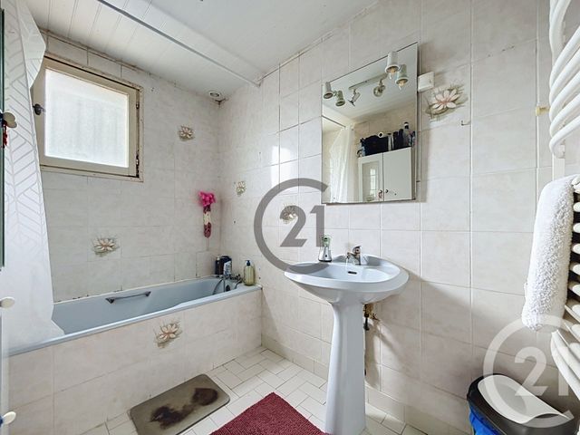 maison à vendre - 5 pièces - 127.05 m2 - VILLEBLEVIN - 89 - BOURGOGNE - Century 21 Martinot Immobilier