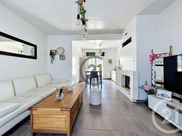 maison à vendre - 5 pièces - 110.43 m2 - LA GRANDE PAROISSE - 77 - ILE-DE-FRANCE - Century 21 Martinot Immobilier