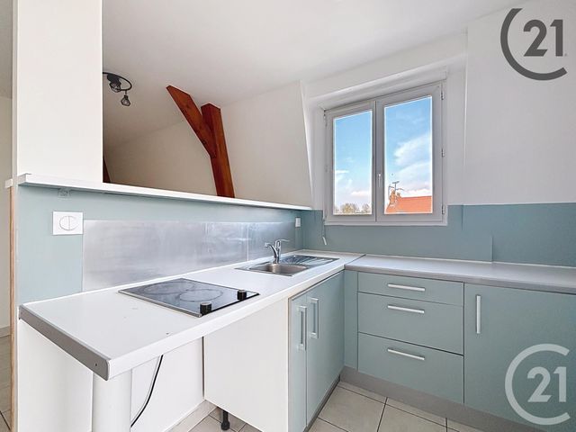 Appartement F1 à louer - 1 pièce - 27.0 m2 - MONTEREAU FAULT YONNE - 77 - ILE-DE-FRANCE - Century 21 Martinot Immobilier