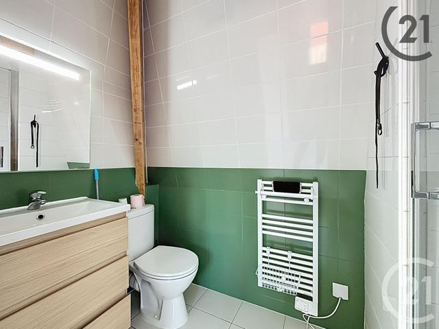 Appartement F1 à louer - 1 pièce - 27.0 m2 - MONTEREAU FAULT YONNE - 77 - ILE-DE-FRANCE - Century 21 Martinot Immobilier