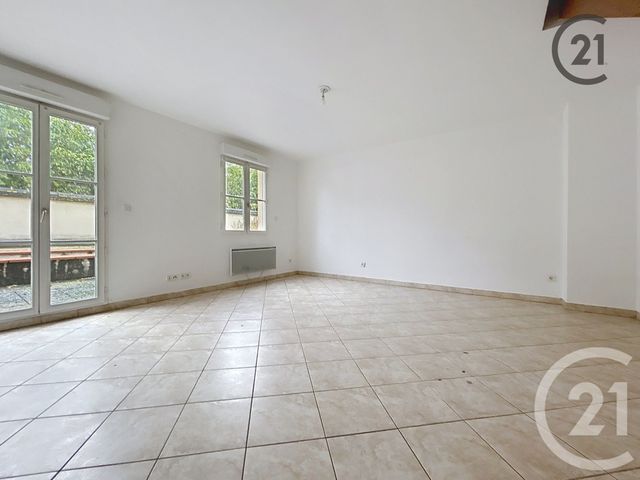 maison à vendre - 4 pièces - 89.15 m2 - MONTEREAU FAULT YONNE - 77 - ILE-DE-FRANCE - Century 21 Martinot Immobilier