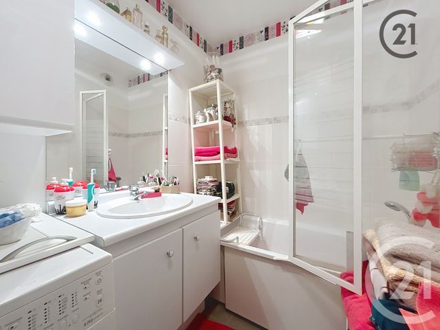 Appartement F2 à vendre - 2 pièces - 41.33 m2 - MONTEREAU FAULT YONNE - 77 - ILE-DE-FRANCE - Century 21 Martinot Immobilier