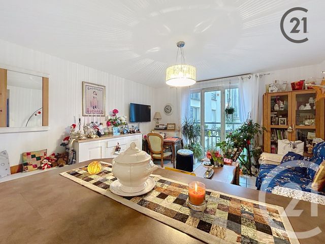 Appartement F2 à vendre - 2 pièces - 41.33 m2 - MONTEREAU FAULT YONNE - 77 - ILE-DE-FRANCE - Century 21 Martinot Immobilier