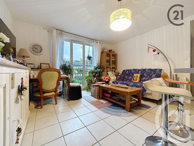 Appartement F2 à vendre - 2 pièces - 41.33 m2 - MONTEREAU FAULT YONNE - 77 - ILE-DE-FRANCE - Century 21 Martinot Immobilier