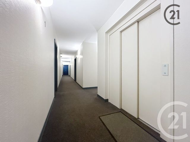 Appartement F2 à vendre - 2 pièces - 41.33 m2 - MONTEREAU FAULT YONNE - 77 - ILE-DE-FRANCE - Century 21 Martinot Immobilier