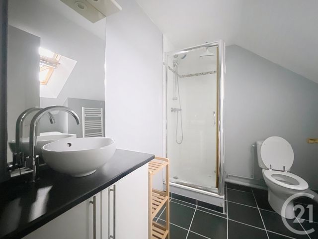 Appartement F2 à vendre - 2 pièces - 38.83 m2 - MONTEREAU FAULT YONNE - 77 - ILE-DE-FRANCE - Century 21 Martinot Immobilier