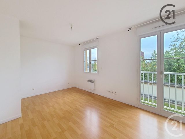 Appartement F4 à louer - 4 pièces - 89.0 m2 - MONTEREAU FAULT YONNE - 77 - ILE-DE-FRANCE - Century 21 Martinot Immobilier