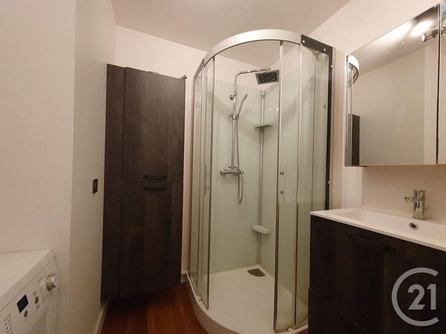 Appartement F2 à louer - 2 pièces - 41.0 m2 - MONTEREAU FAULT YONNE - 77 - ILE-DE-FRANCE - Century 21 Martinot Immobilier