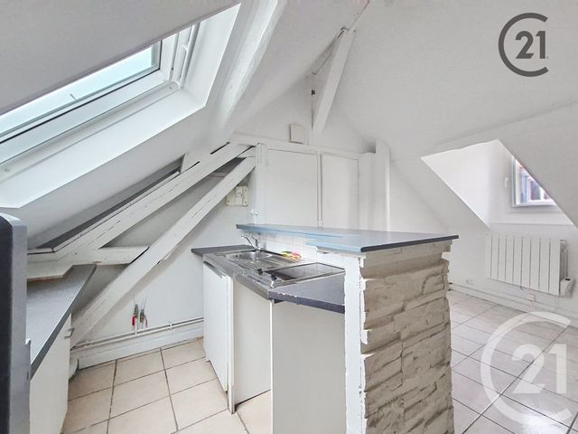Appartement F1 à louer - 1 pièce - 16.35 m2 - MONTEREAU FAULT YONNE - 77 - ILE-DE-FRANCE - Century 21 Martinot Immobilier