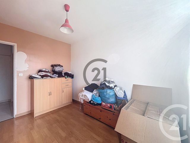 Appartement F3 à vendre - 3 pièces - 56.02 m2 - MONTEREAU FAULT YONNE - 77 - ILE-DE-FRANCE - Century 21 Martinot Immobilier