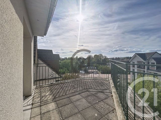 Appartement F3 à vendre - 3 pièces - 56.02 m2 - MONTEREAU FAULT YONNE - 77 - ILE-DE-FRANCE - Century 21 Martinot Immobilier