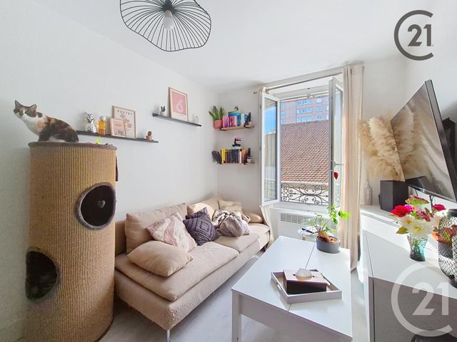 Appartement F1 à louer - 2 pièces - 32.77 m2 - MONTEREAU FAULT YONNE - 77 - ILE-DE-FRANCE - Century 21 Martinot Immobilier