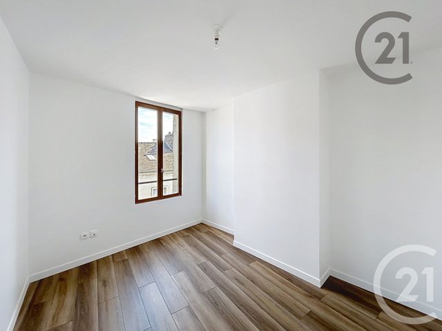 Appartement F3 à louer - 3 pièces - 46.0 m2 - MONTEREAU FAULT YONNE - 77 - ILE-DE-FRANCE - Century 21 Martinot Immobilier