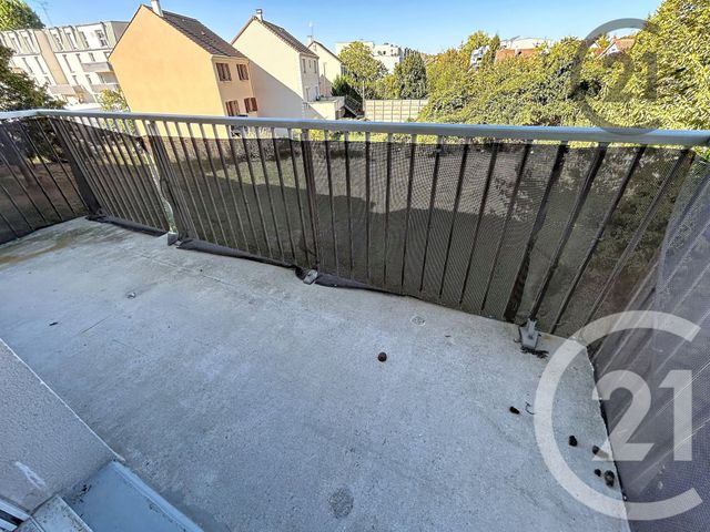Appartement F2 à louer - 2 pièces - 50.7 m2 - MONTEREAU FAULT YONNE - 77 - ILE-DE-FRANCE - Century 21 Martinot Immobilier