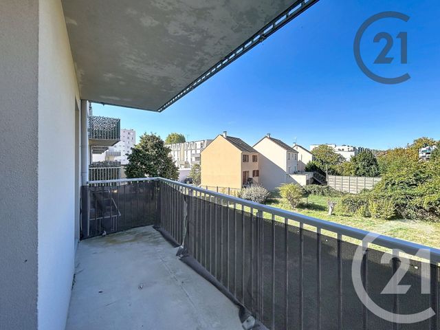 Appartement F2 à louer - 2 pièces - 50.7 m2 - MONTEREAU FAULT YONNE - 77 - ILE-DE-FRANCE - Century 21 Martinot Immobilier
