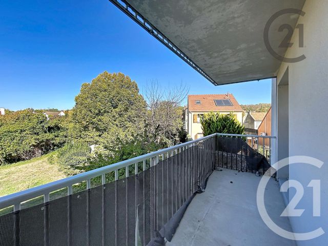 Appartement F2 à louer - 2 pièces - 50.7 m2 - MONTEREAU FAULT YONNE - 77 - ILE-DE-FRANCE - Century 21 Martinot Immobilier