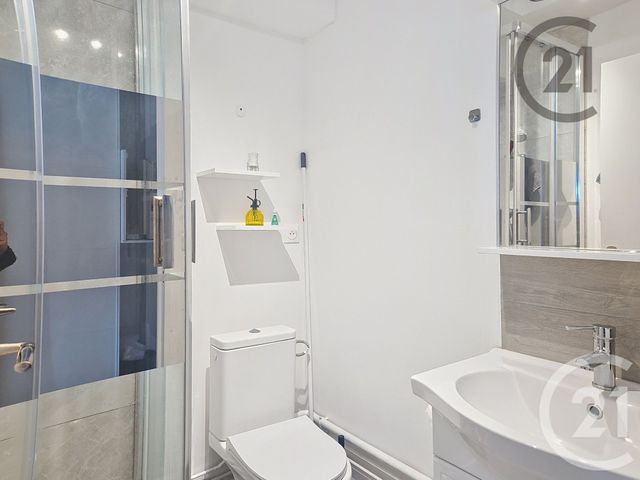 Appartement Studio à louer - 1 pièce - 27.0 m2 - MONTEREAU FAULT YONNE - 77 - ILE-DE-FRANCE - Century 21 Martinot Immobilier