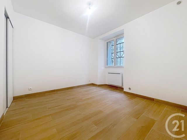 Appartement F3 à vendre - 3 pièces - 44.74 m2 - MONTEREAU FAULT YONNE - 77 - ILE-DE-FRANCE - Century 21 Martinot Immobilier