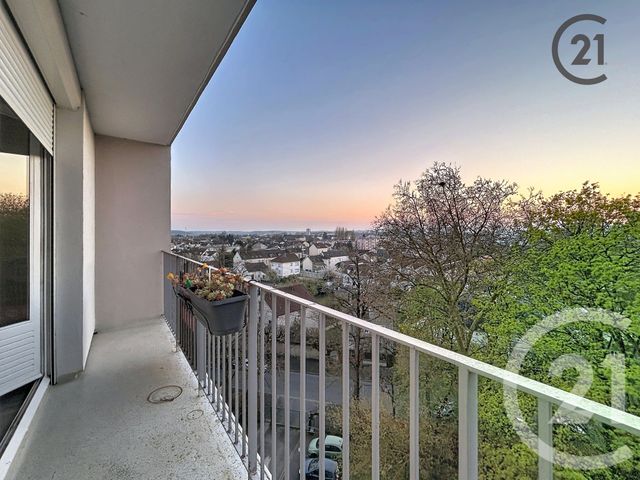 Appartement F3 à vendre - 3 pièces - 67.23 m2 - MONTEREAU FAULT YONNE - 77 - ILE-DE-FRANCE - Century 21 Martinot Immobilier