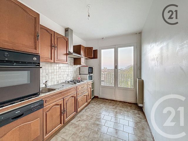 Appartement F3 à vendre - 3 pièces - 67.23 m2 - MONTEREAU FAULT YONNE - 77 - ILE-DE-FRANCE - Century 21 Martinot Immobilier