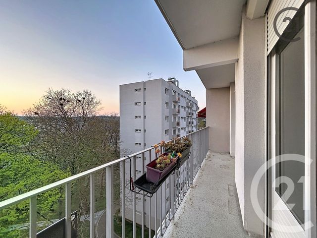 Appartement F3 à vendre - 3 pièces - 67.23 m2 - MONTEREAU FAULT YONNE - 77 - ILE-DE-FRANCE - Century 21 Martinot Immobilier