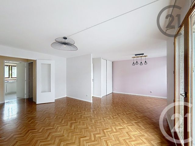 Appartement F2 à louer - 2 pièces - 61.3 m2 - MONTEREAU FAULT YONNE - 77 - ILE-DE-FRANCE - Century 21 Martinot Immobilier