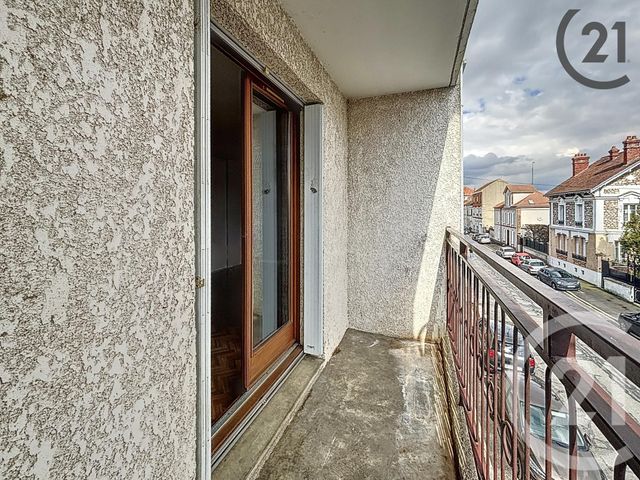 Appartement F2 à louer - 2 pièces - 61.3 m2 - MONTEREAU FAULT YONNE - 77 - ILE-DE-FRANCE - Century 21 Martinot Immobilier