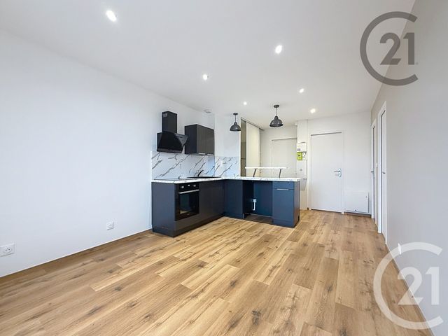 Appartement F3 à louer - 3 pièces - 48.26 m2 - MONTEREAU FAULT YONNE - 77 - ILE-DE-FRANCE - Century 21 Martinot Immobilier