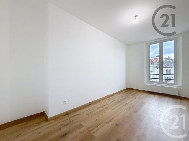 Appartement F3 à louer - 3 pièces - 48.26 m2 - MONTEREAU FAULT YONNE - 77 - ILE-DE-FRANCE - Century 21 Martinot Immobilier